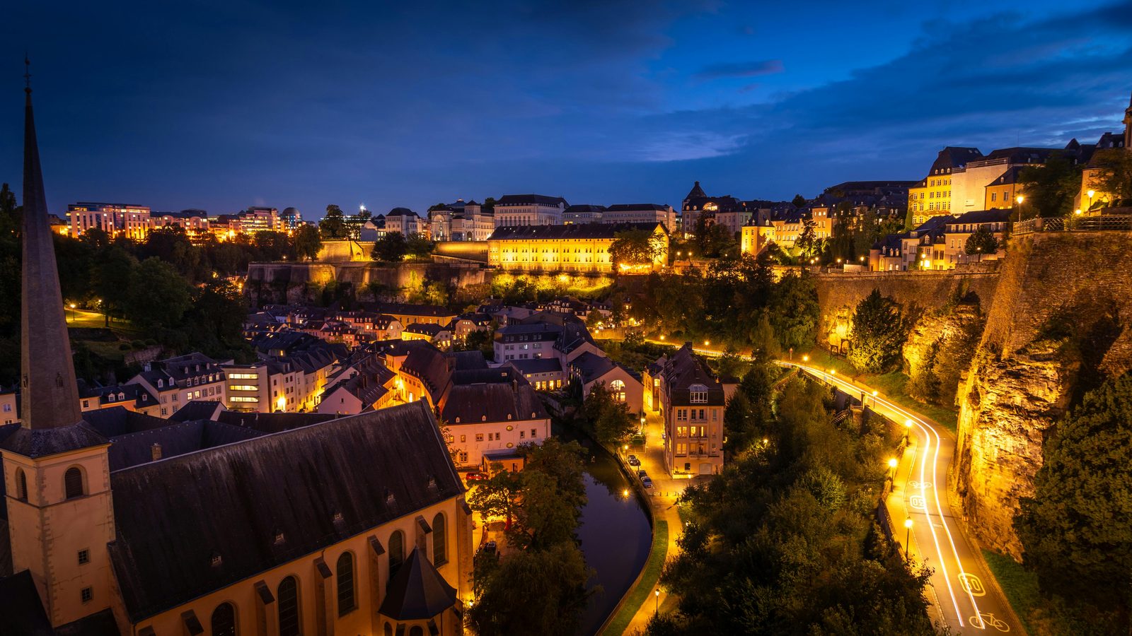 Luxembourg-Ville la nuit